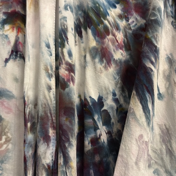 Gorgeous tie dyed robe ❤️ - Picture 4 of 8